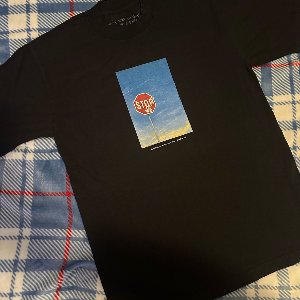 NEW BAD BUNNY AUTHENTIC Tee 2024 TOUR SZ L